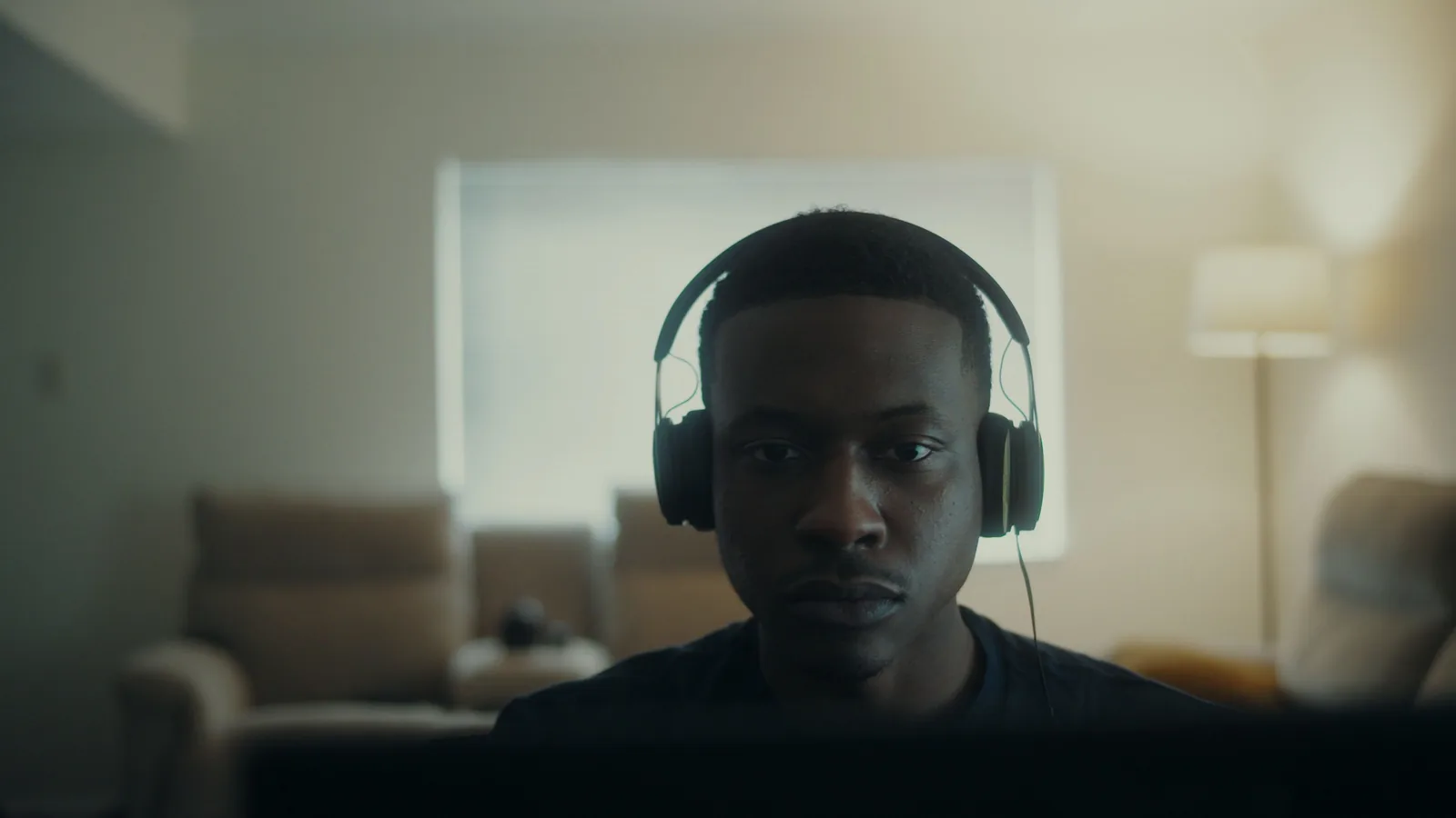 How To Choose Headphones For Focused Work At Home cover image